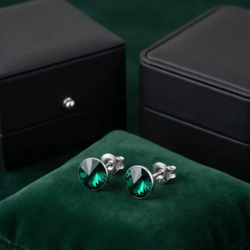 Platynowane kolczyki damskie ze srebra 925 z kryształami Emerald.