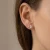 Eleganckie kolczyki sztyftowe z kryształami Swarovski® Crystal w kształcie kostki