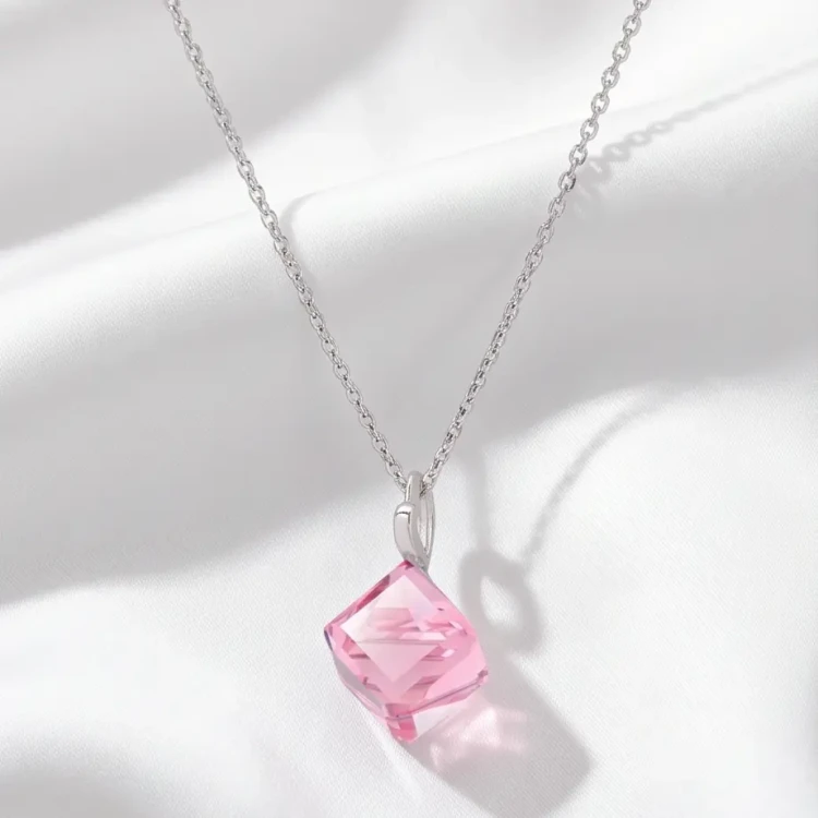 Naszyjnik damski z jasnoróżowym kryształem Swarovski® 8 mm