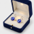 Eleganckie srebrne kolczyki z lśniącymi kryształami Swarovski® Sapphire