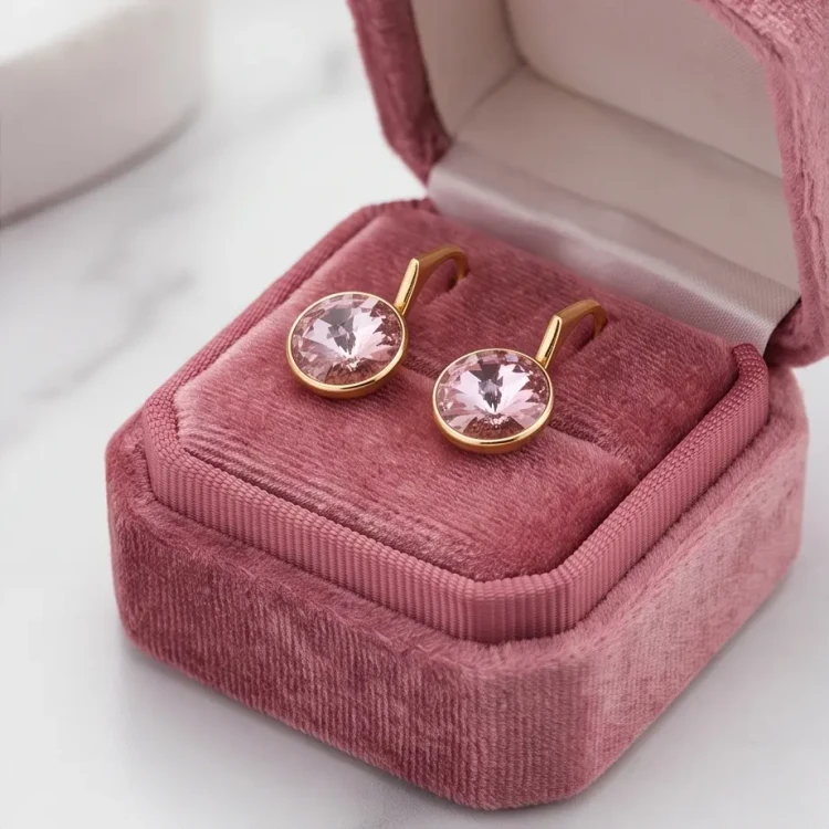 Damskie kolczyki z okrągłymi kryształami Swarovski® 8 mm w odcieniu pudrowego różu