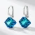 Srebrne kolczyki z kryształami Swarovski® w kształcie kostek Bermuda Blue
