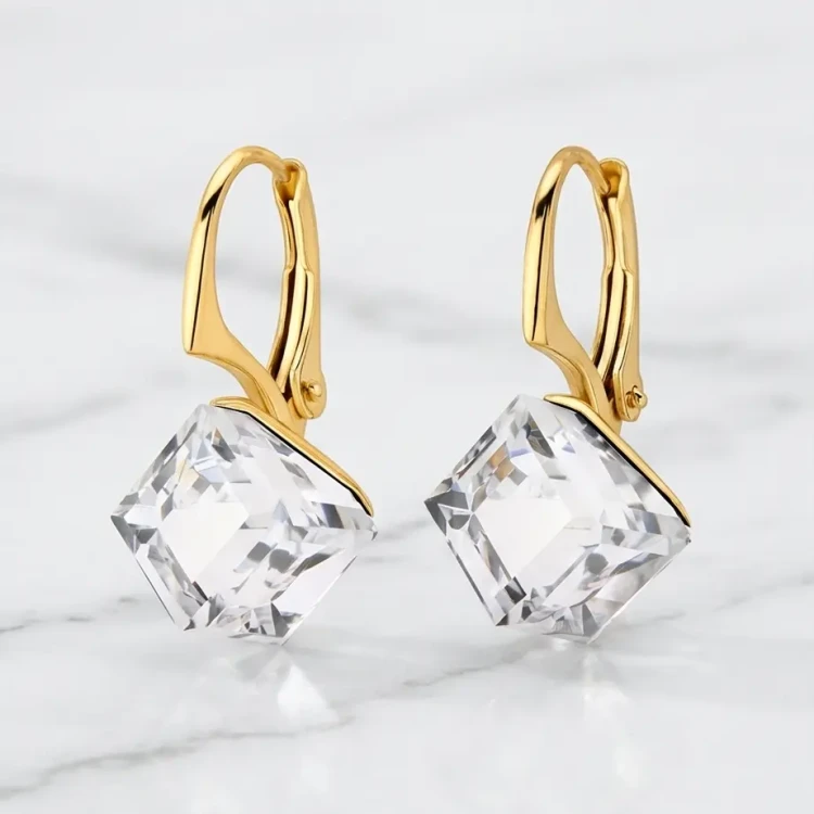 Damskie kolczyki srebrne pozłacane z bezbarwnymi kostkami Swarovski® 8 mm