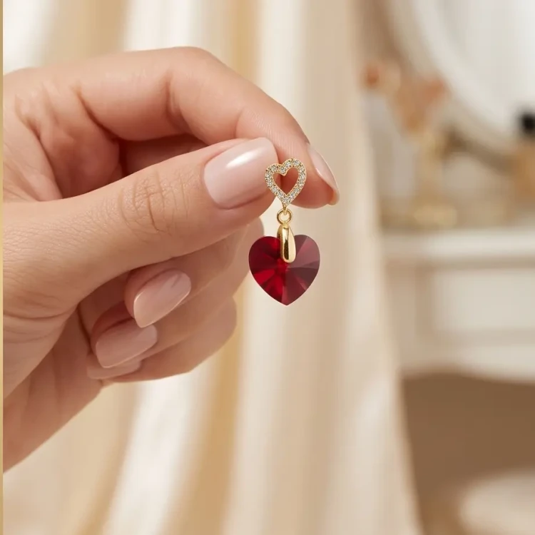 Kolczyki z pozłacanego srebra z kryształami Swarovski® 10 mm w kształcie serca