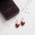 Delikatne kolczyki damskie z intensywnie czerwonymi kryształami Swarovski® serca