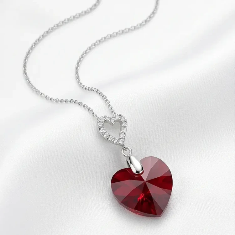 Delikatny naszyjnik damski z intensywnie czerwonym kryształem Swarovski® serce