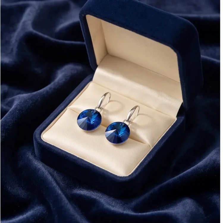 Kolczyki damskie wiszące z kryształami Swarovski® 10 mm w szafirowym kolorze