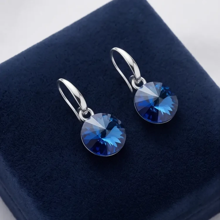 Długie kolczyki srebrne z intensywnie niebieskimi kryształami Swarovski®