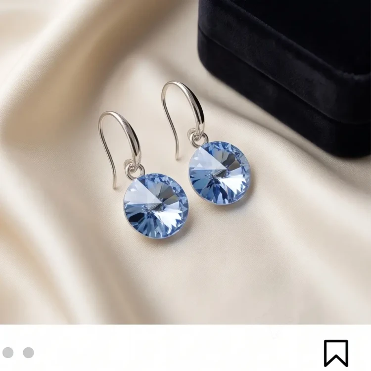 Kolczyki damskie wiszące z kryształami Swarovski® 10 mm w jasnoszafirowym odcieniu