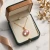 Delikatny pozłacany naszyjnik z lśniącym kryształem Swarovski® Vintage Rose