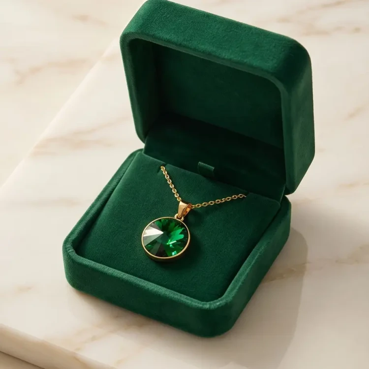 Elegancki pozłacany naszyjnik z kryształem Swarovski® 12 mm w kolorze Majestic Green