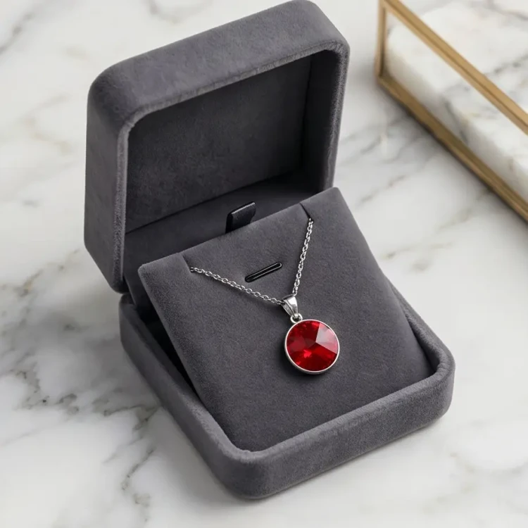Elegancki srebrny naszyjnik z kryształem Swarovski® 12 mm Scarlet