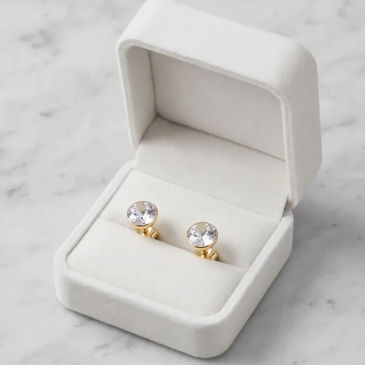 Kolczyki damskie sztyfty z pozłacanego srebra z lśniącymi kryształami Swarovski® Crystal
