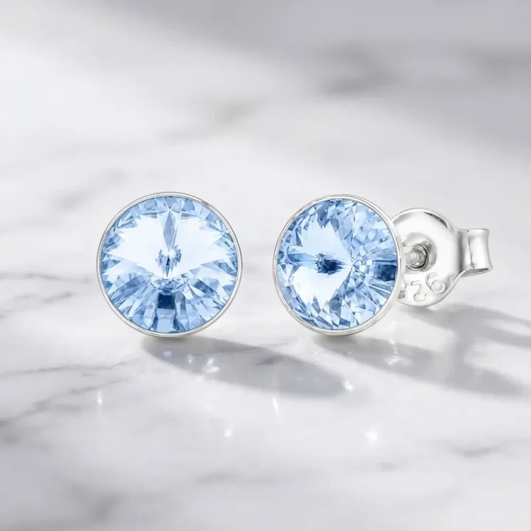 Eleganckie srebrne kolczyki z kryształami Swarovski® 8 mm Light Sapphire